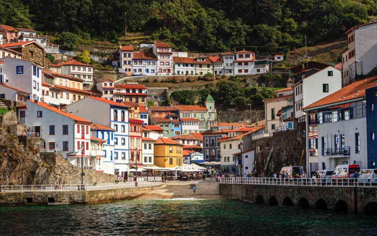 Vila El Pedroso De Llanes Villahormes Exteriér fotografie