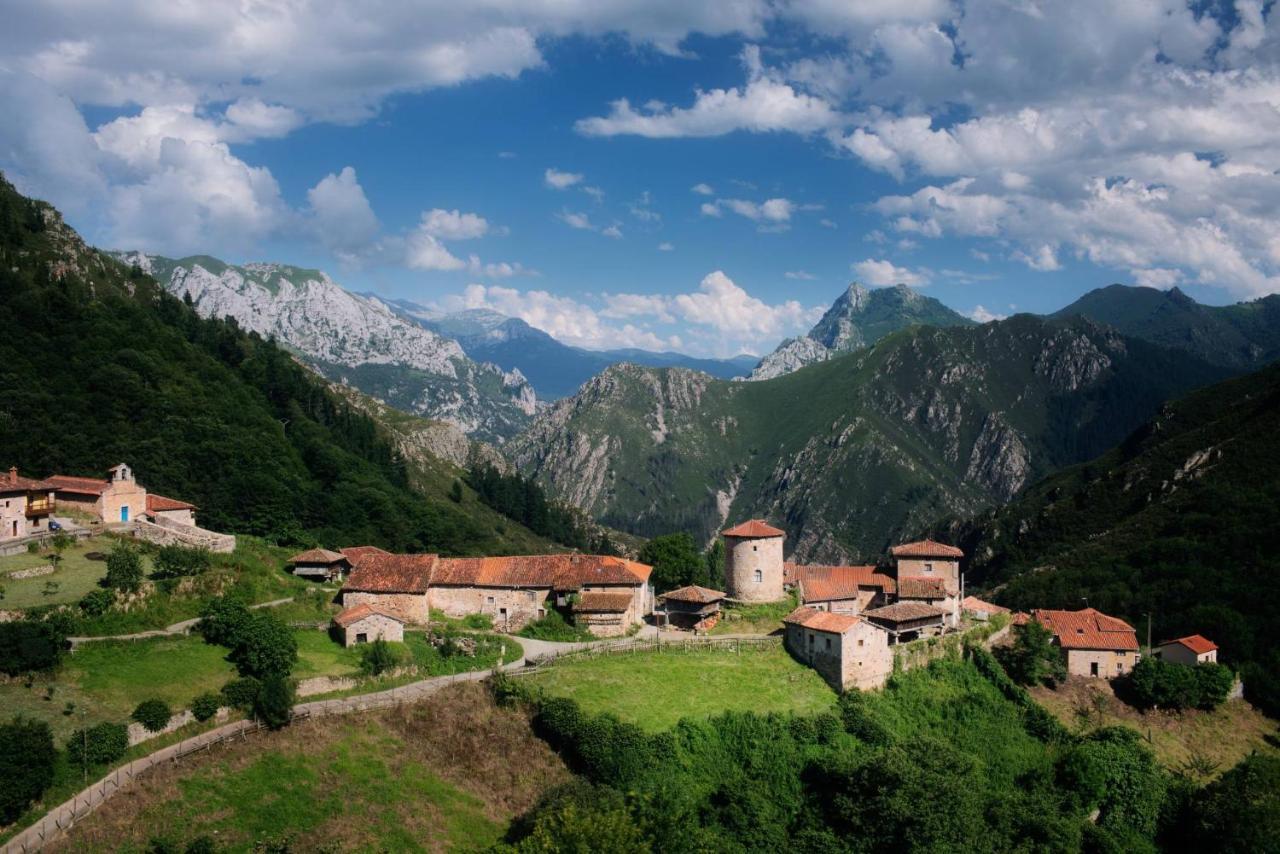 Vila El Pedroso De Llanes Villahormes Exteriér fotografie