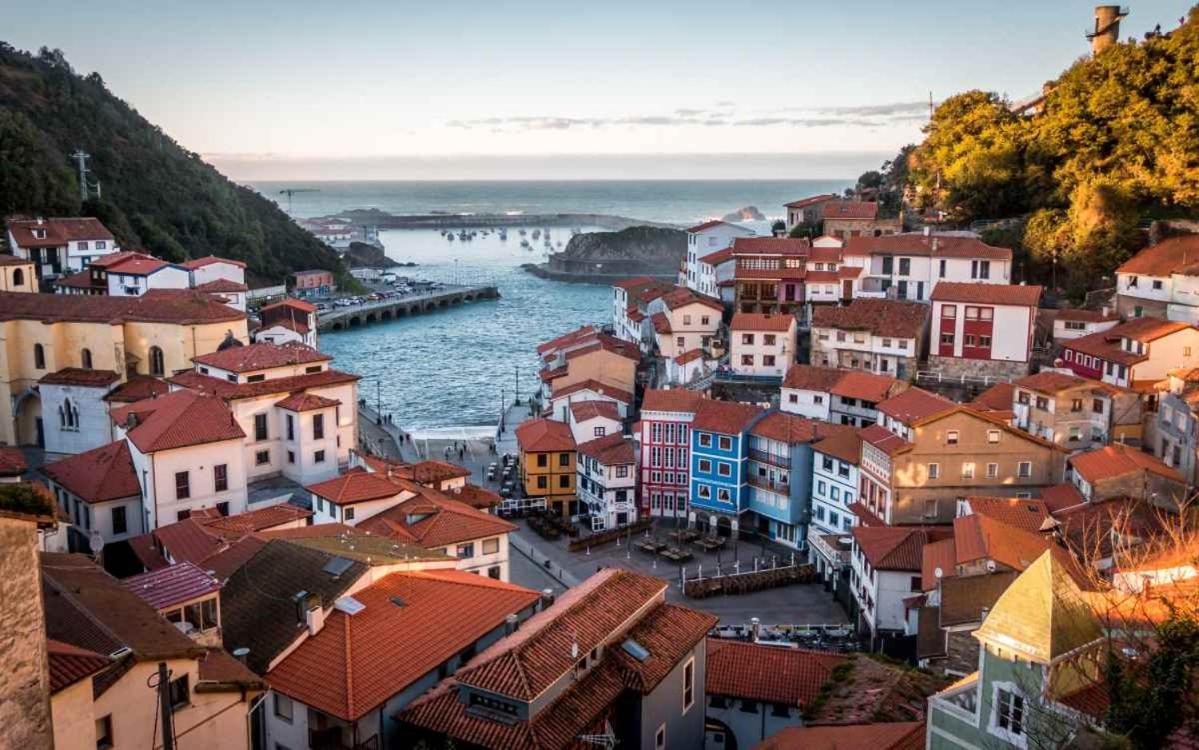 Vila El Pedroso De Llanes Villahormes Exteriér fotografie