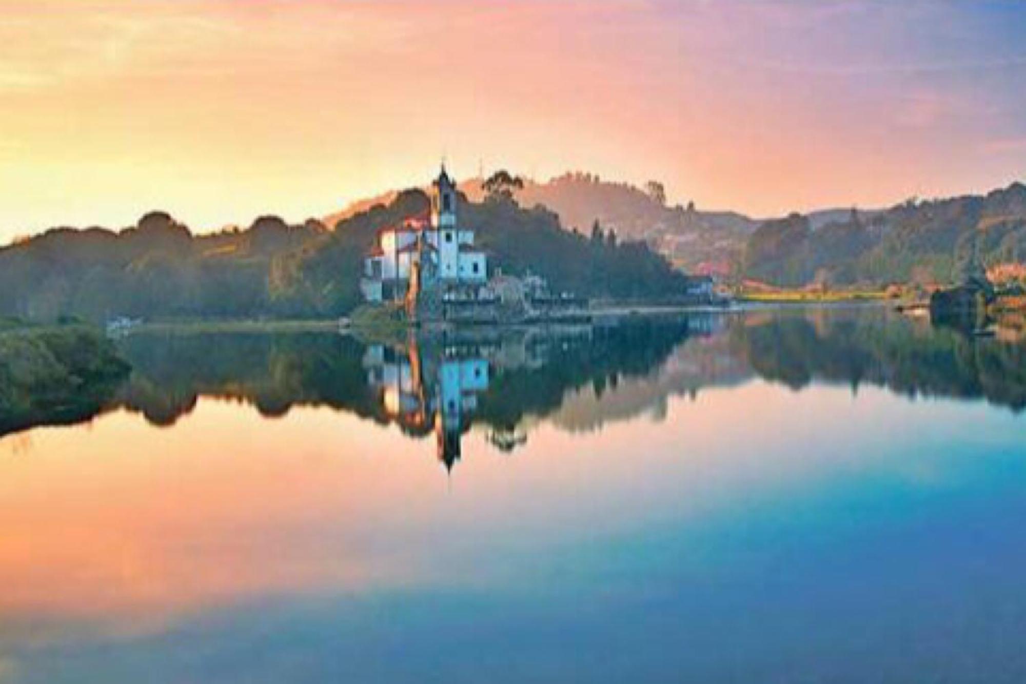 Vila El Pedroso De Llanes Villahormes Exteriér fotografie